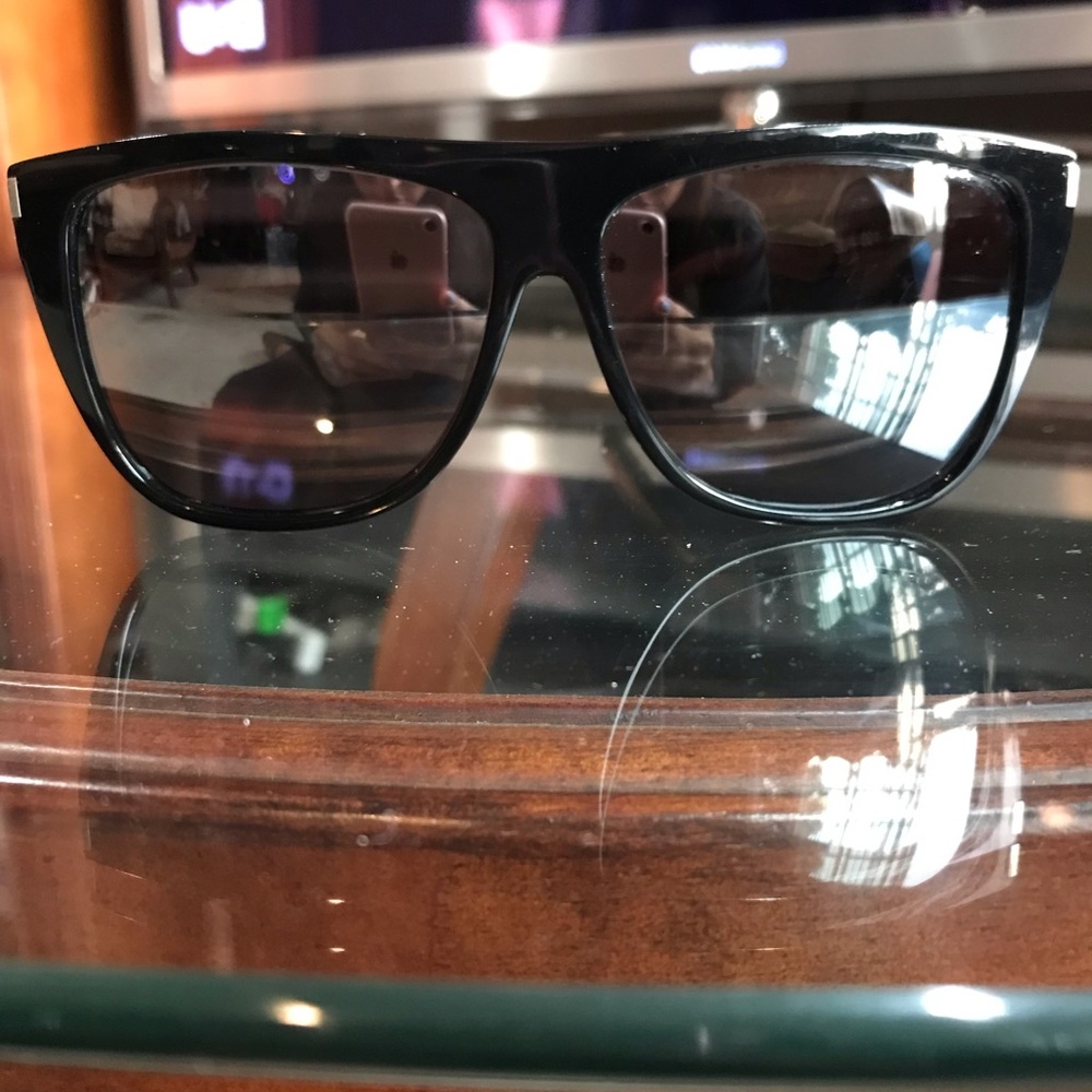 Saint Laurent sunglasses - Picture 5 of 5